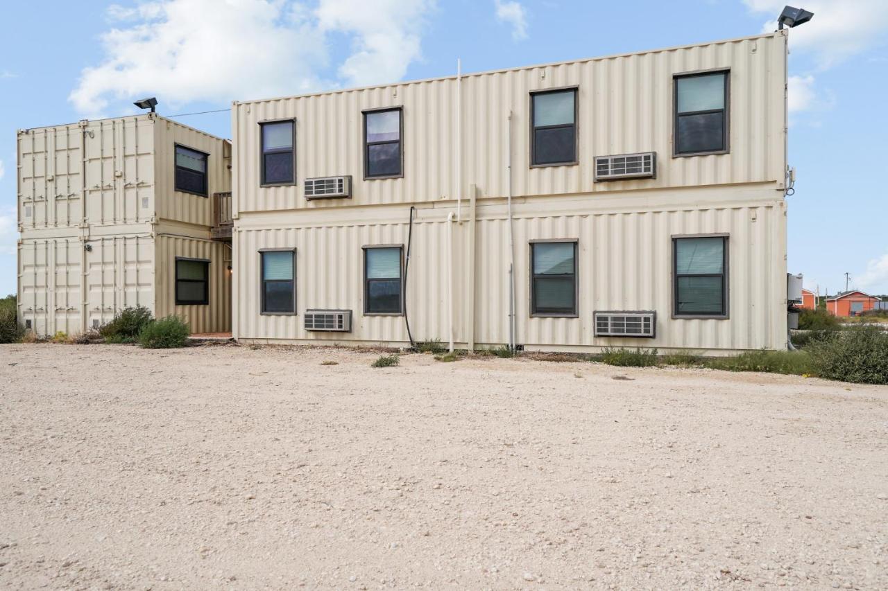 The Resource Inn -Big Lake Tx Εξωτερικό φωτογραφία