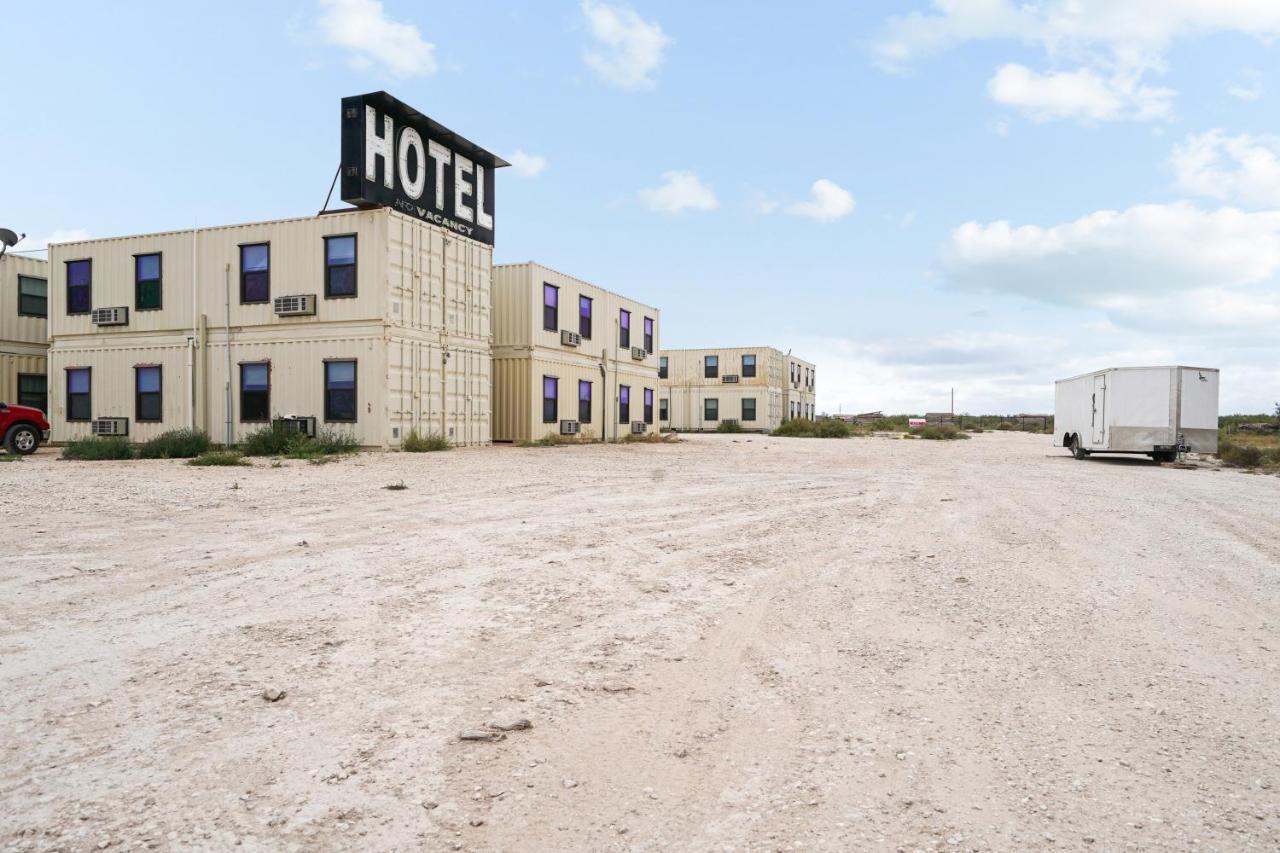 The Resource Inn -Big Lake Tx Εξωτερικό φωτογραφία