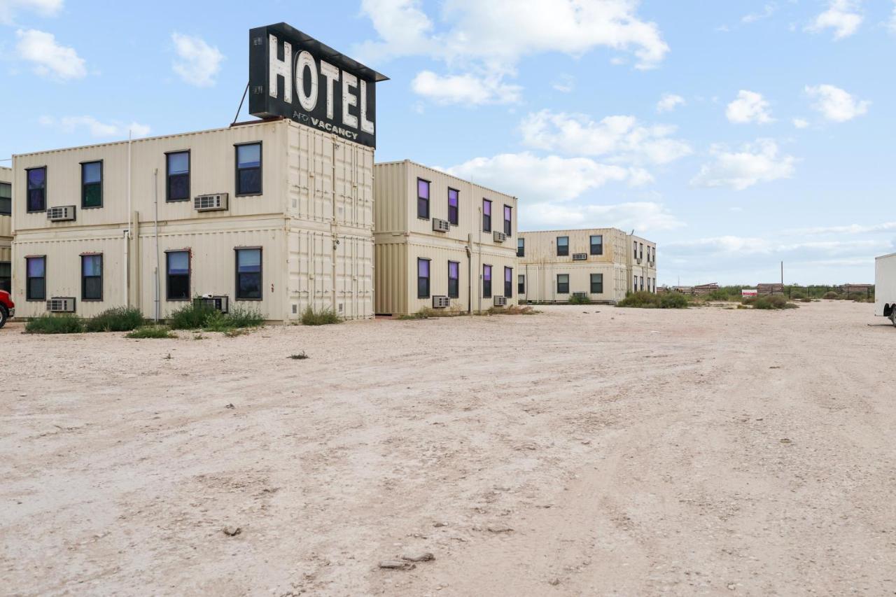 The Resource Inn -Big Lake Tx Εξωτερικό φωτογραφία